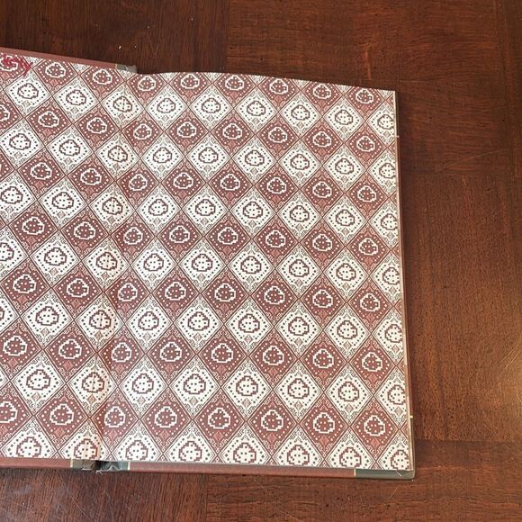 Mojang Minecraft Redstone Handbook Book - Picture 4 of 9